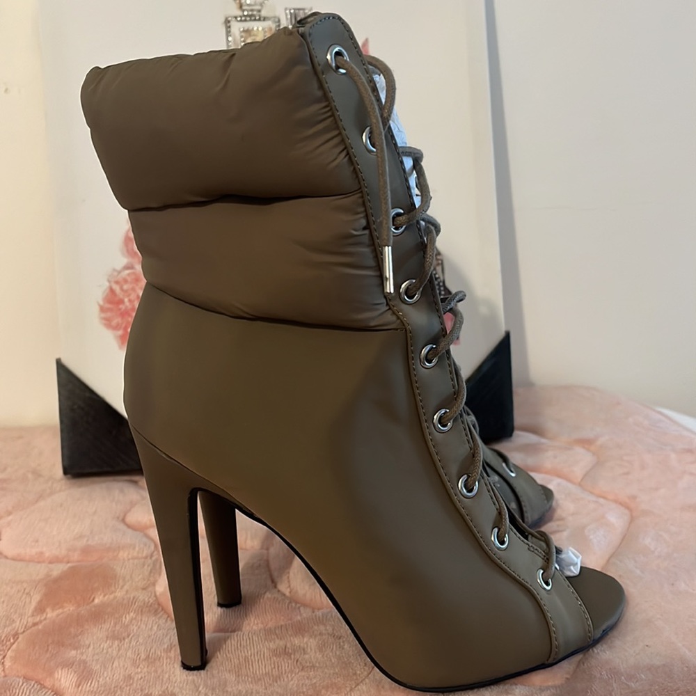 Green Ankle Boots String Up Peep Toe - image 5